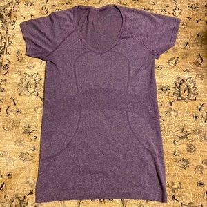 Lululemon Purple Swiftly Tech SS V Neck Size 6